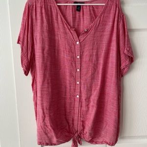 Light pink/red and white pinstripe button down blouse, tie @ bottoms, Gap, XXL